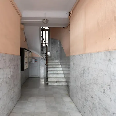 #25 Staywizus - 2bdr Port, 5min From The Old Town Balcony, Ac & Wifi Lägenhet
